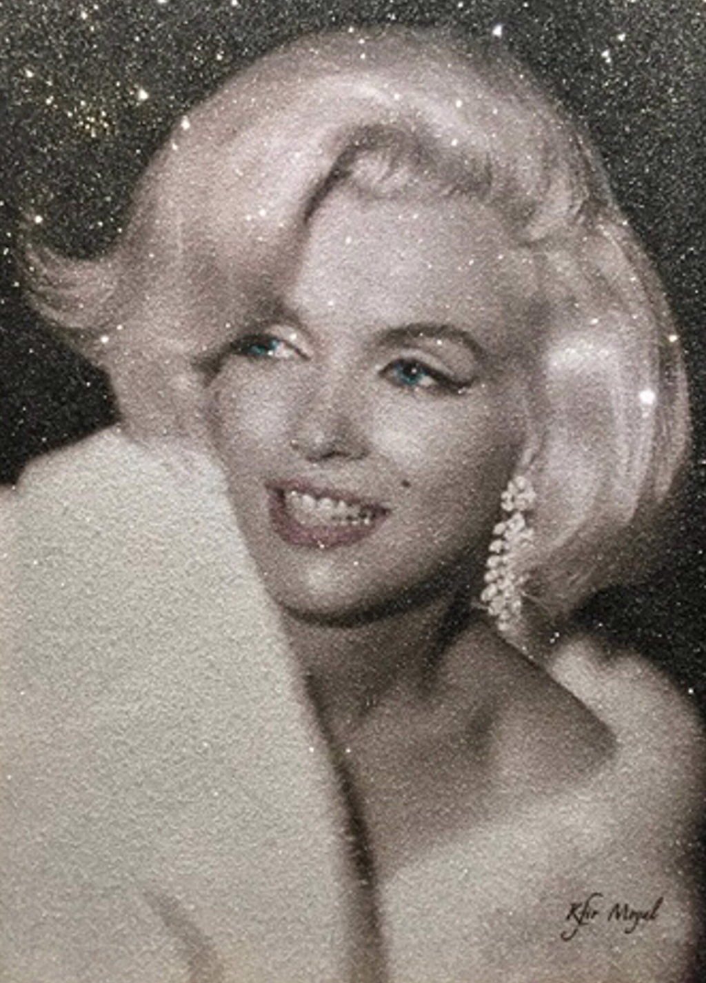 Blue Eyed Marylin