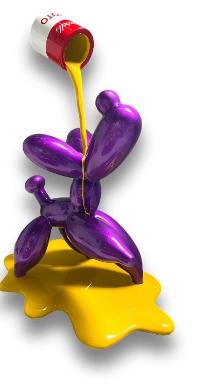 Running Balloon dog With A Can Purple